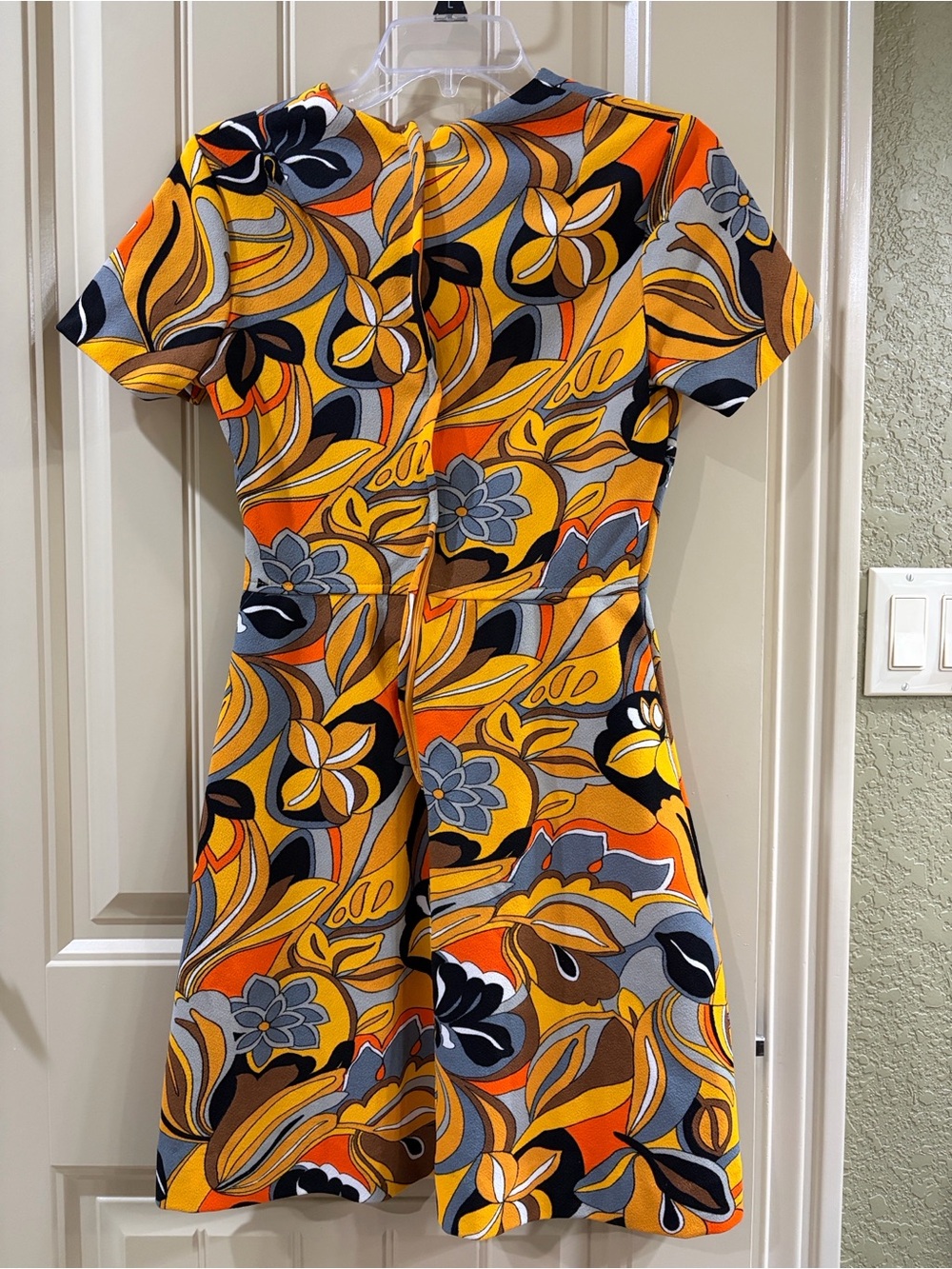 Vintage Dress by ILGWU. - Picture 12 of 16